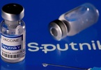 Ông Putin ca ngợi khả năng của Sputnik V, CDC Mỹ khuyến khích tiêm Pfizer