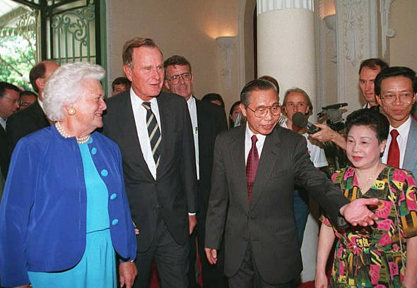 Sự ngạc nhiên của cựu Tổng thống Mỹ trong cuộc gặp riêng với nguyên Phó Thủ tướng