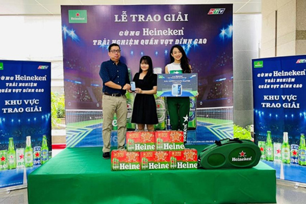 Trao giải 'Cùng Heineken trải nghiệm quần vợt đỉnh cao ATP Final'