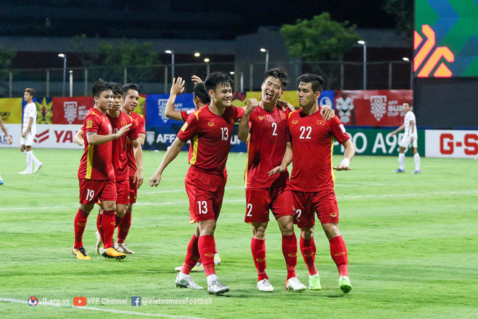 Việt Nam đụng Thái Lan bán kết AFF Cup: Chọn cũng không được!