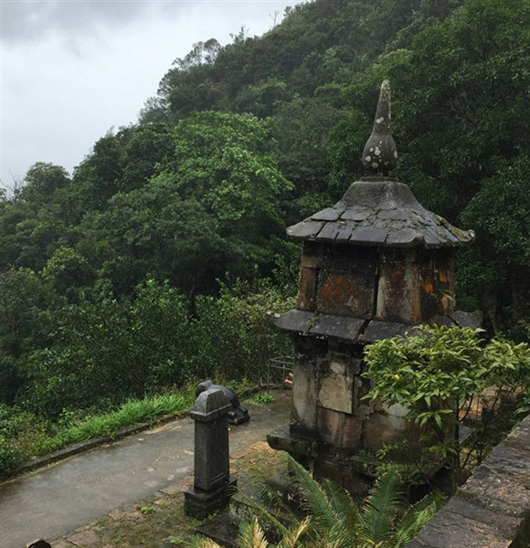 Journey to the pagoda in the clouds