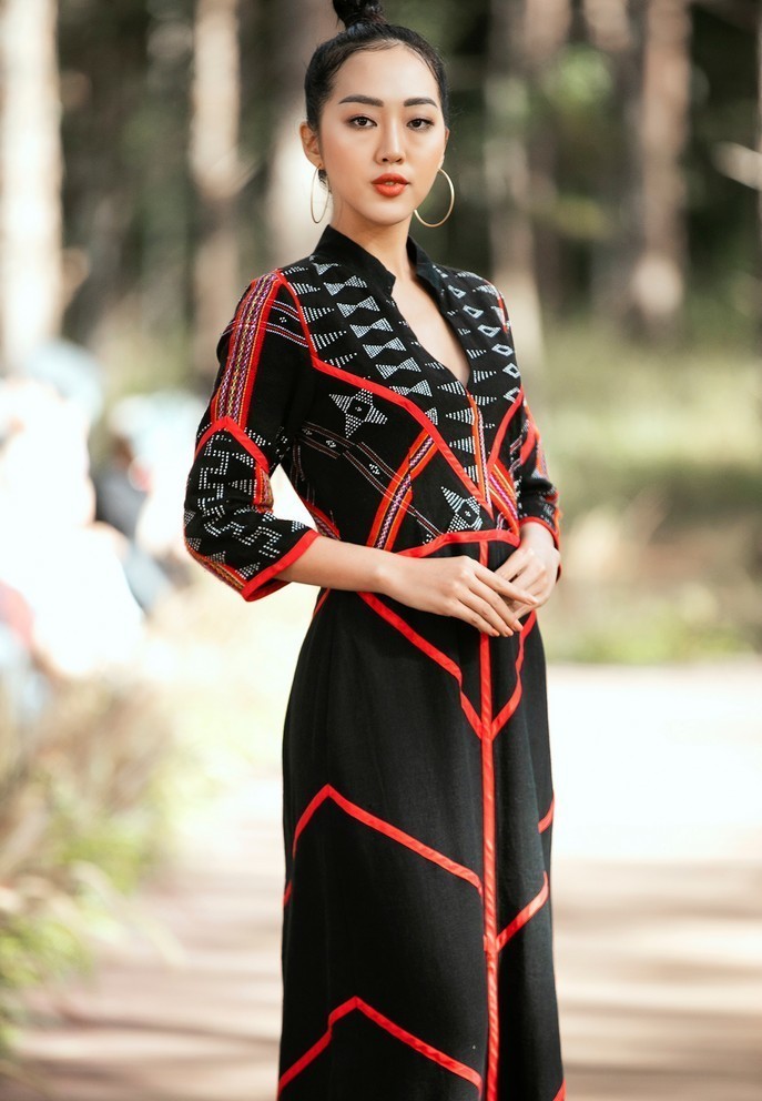 Bộ sưu tập cuối cùng của nhà thiết kế Diego Chula được ra mắt