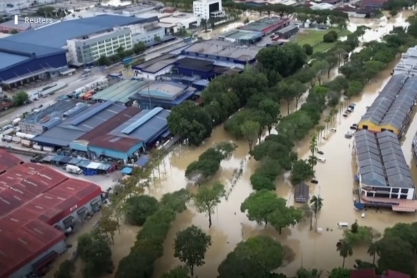 Lũ lớn ở Malaysia, hàng chục nghìn người rơi vào thảm cảnh