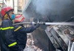 80 cảnh sát đập tường, khống chế đám cháy lớn ở TP Thủ Đức