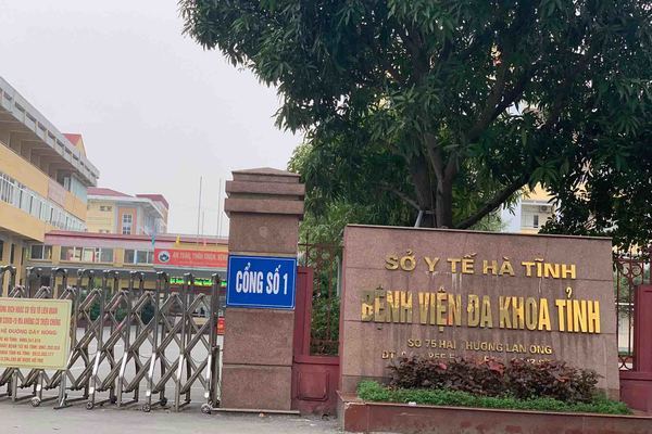 Công an làm việc với CDC Hà Tĩnh chiều 21/12