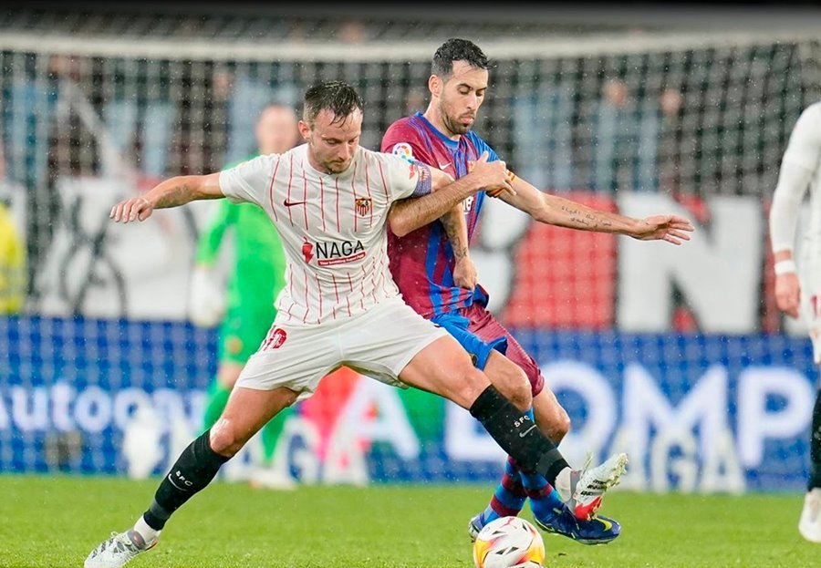 Barcelona vẫn chưa thể đổi đời dưới thời Xavi