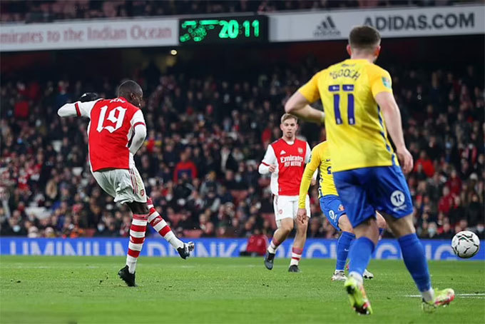 Thắng '5 sao', Arsenal đoạt vé bán kết Cúp Liên đoàn Anh