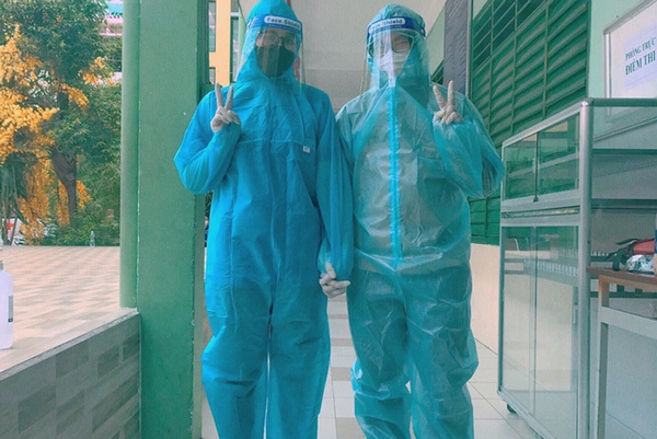 4 cặp đôi 'nên duyên' nhờ cùng đi tình nguyện chống dịch