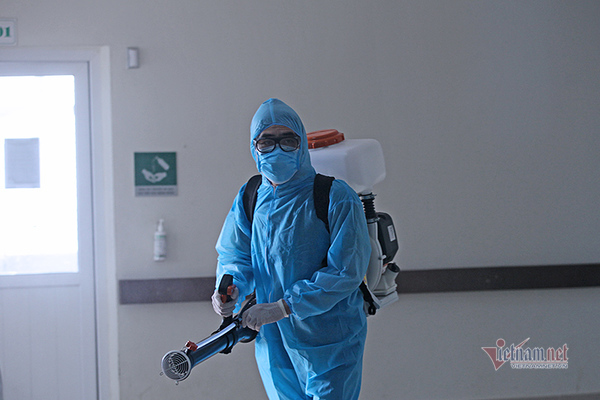 Cả nước vượt ngưỡng 100.000 ca Covid-19, Nam Định xin bổ sung 20.866 F0