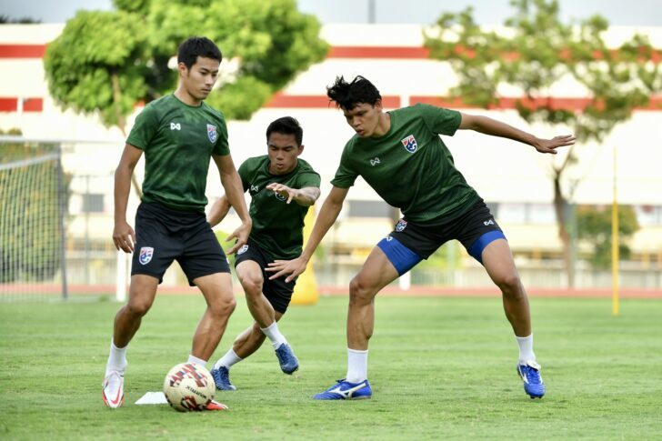 Thái Lan chắc chắn phá lưới Việt Nam bán kết AFF Cup