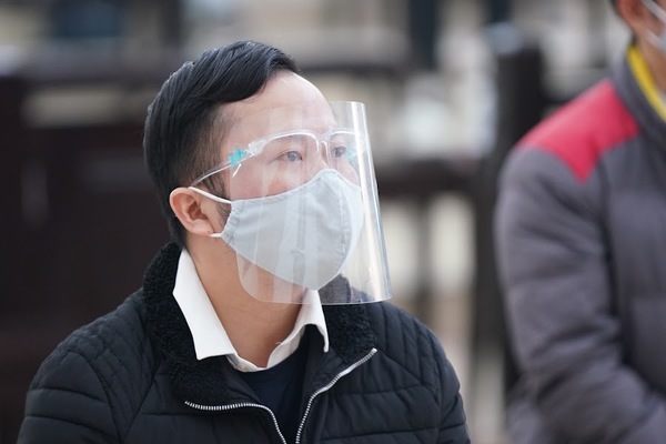 Người cấp bằng giả Trường ĐH Đông Đô nhận án tù, 'học giả' mua bằng tính sao?