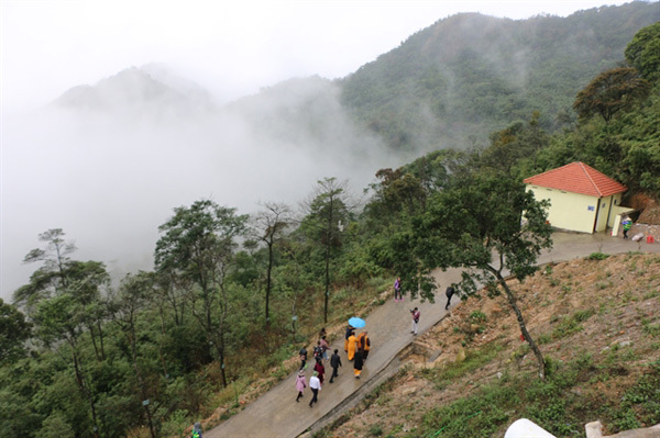 Ngoa Van Pagoda: a sacred destination in Quang Ninh