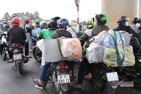 Nghệ An tìm cách giải quyết việc làm cho hàng nghìn lao động ở phía Nam về