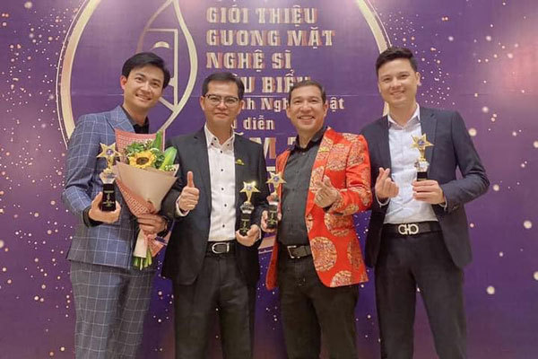 Quang Thắng, Nguyệt Hằng hạnh phúc khi được Bộ VHTT&DL vinh danh
