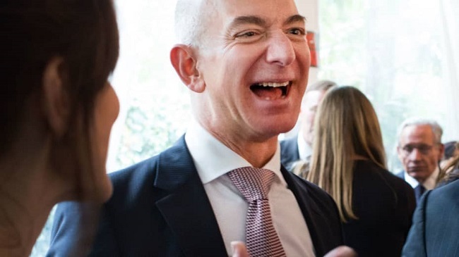 Rời ghế CEO Amazon, tỷ phú Jeff Bezos đang làm gì mỗi ngày?