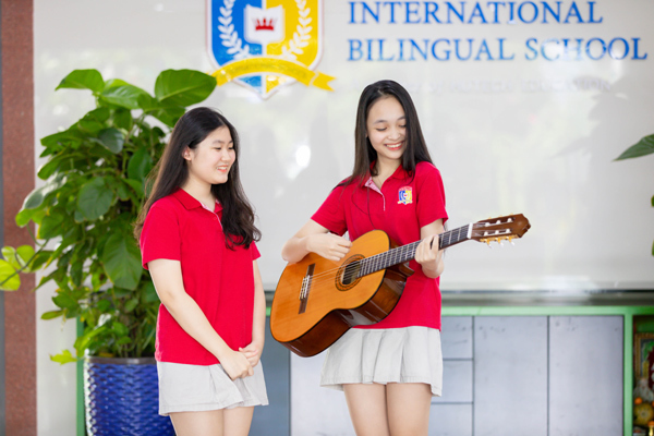 Màn trình diễn ấn tượng của những tài năng nhí Royal School