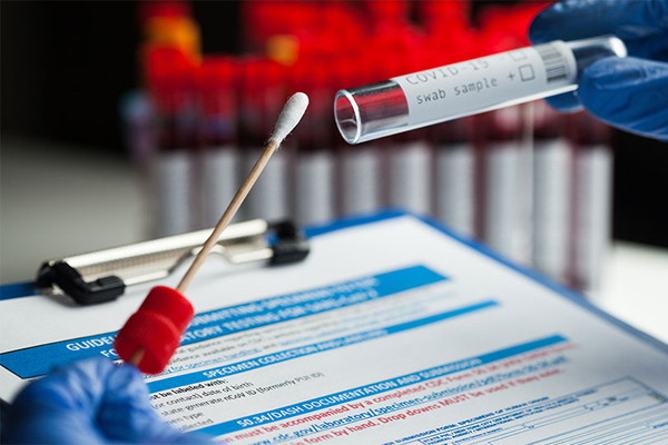 Ca nhiễm Omicron có nhiều bệnh nền từ Mỹ về TP.HCM