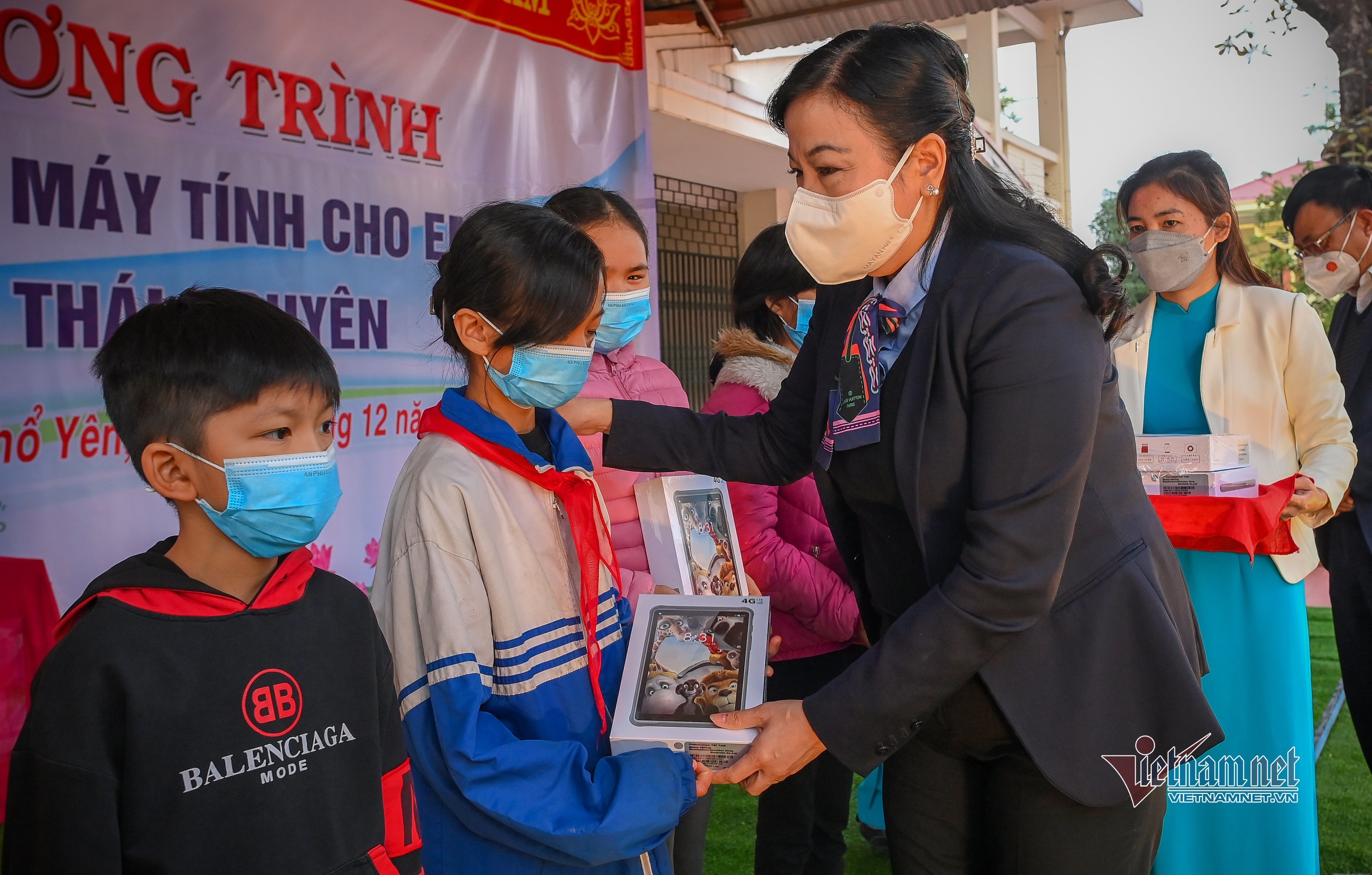 Thái Nguyên nỗ lực tặng 'Sóng và máy tính cho em' trong năm 2021