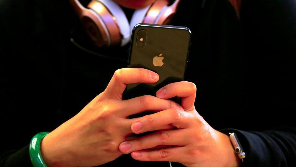 Apple đặt một nhà máy sản xuất iPhone vào chế độ