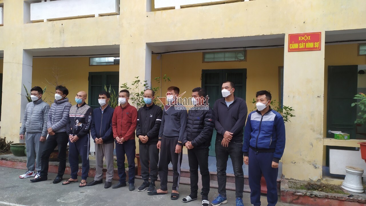 Cá độ bóng đá 8.400 tỷ, bất ngờ 'ông trùm' là giám đốc 3 công ty