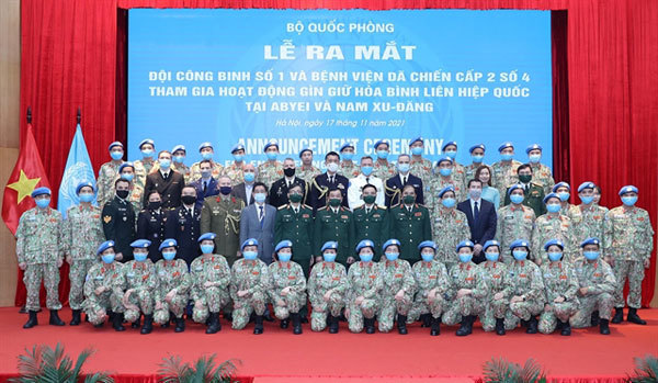 Vietnam's servicewomen play active role in UN peacekeeping operations, Politics