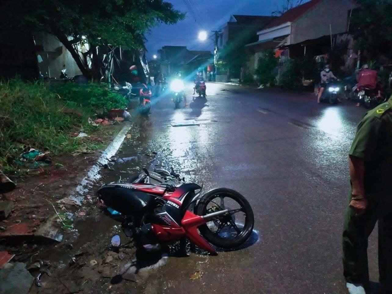 Thêm người tử vong vụ ô tô tải tông cả chục xe máy rồi bỏ chạy