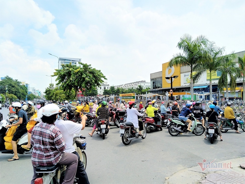 Chợ Sài Gòn: Khoảng khắc chưa từng có và không bao giờ quên