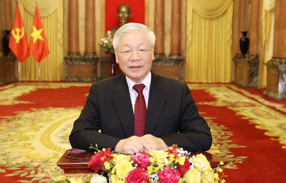 Party chief stresses importance of building more and more powerful Vietnam