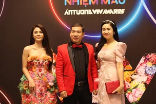 NSND Thu Hà, Lương Thu Trang cùng dàn sao dự VTV Awards