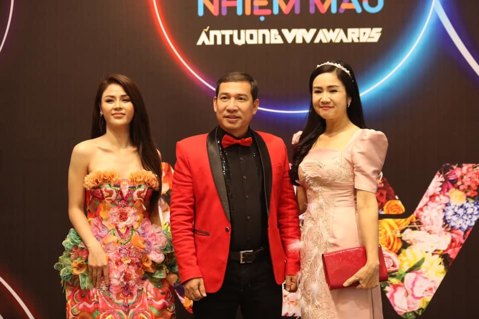 NSND Thu Hà, Lương Thu Trang cùng dàn sao dự VTV Awards