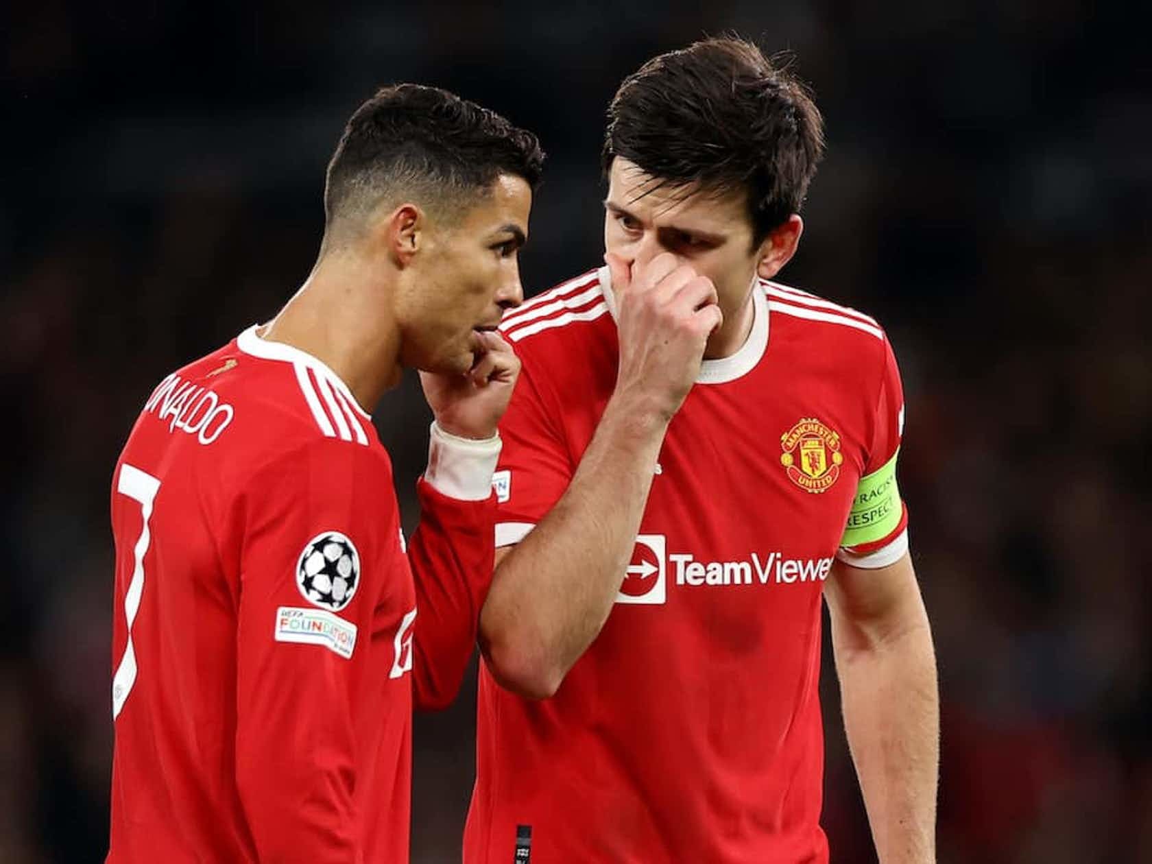 MU được kêu gọi trao băng đội trưởng cho Ronaldo