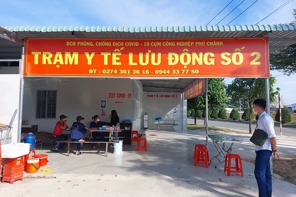 Khó hiểu vụ thu tiền xét nghiệm khi tiêm vắc xin ở Bình Dương