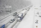 Bão tuyết lớn ở Mỹ, hàng nghìn tài xế kẹt trong xe gần 27 tiếng