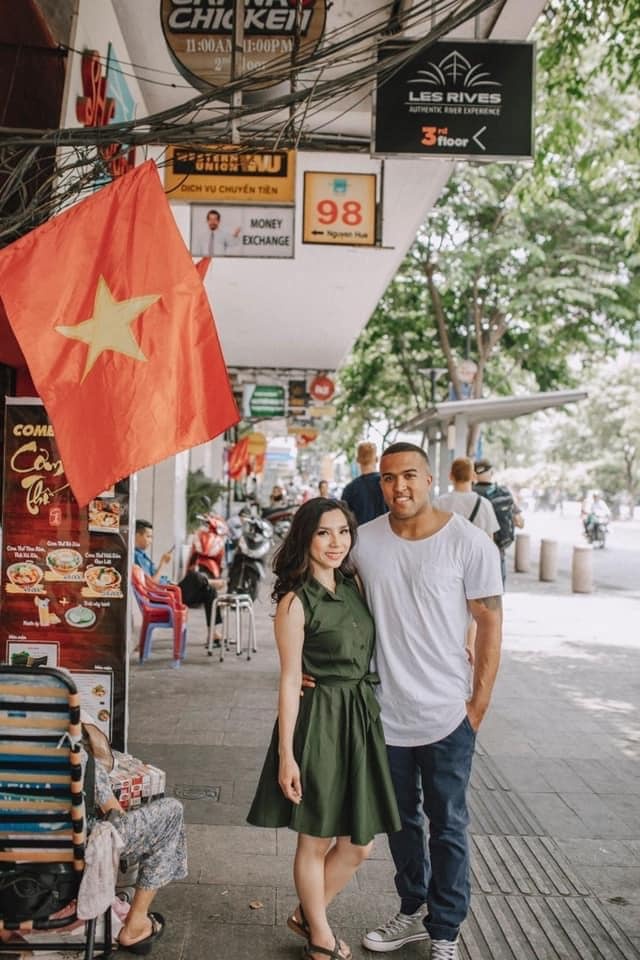 Hành trình đi 17 quốc gia của cặp vợ Việt, chồng Mỹ