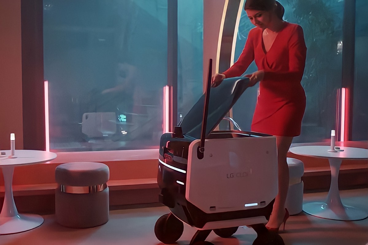 Sản phẩm thú vị CES 2022: Robot giao thức ăn, bàn chải siêu tốc