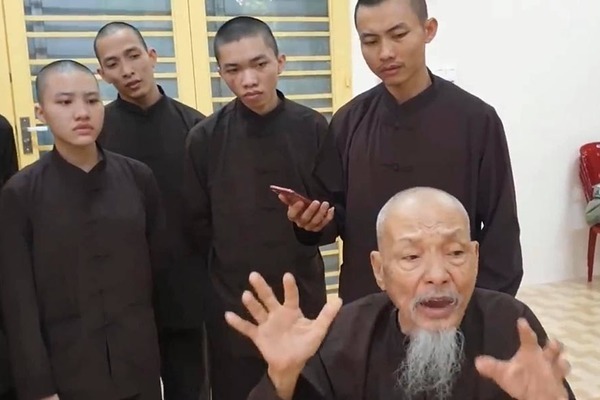 Vì sao ông Lê Tùng Vân và 3 con ở Tịnh thất Bồng Lai bị khởi tố, bắt giam?