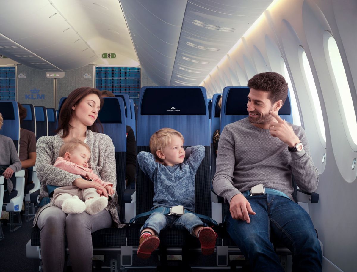 Ba khu vực ghế ngồi tốt nhất trên máy bay khi đi cùng trẻ nhỏ