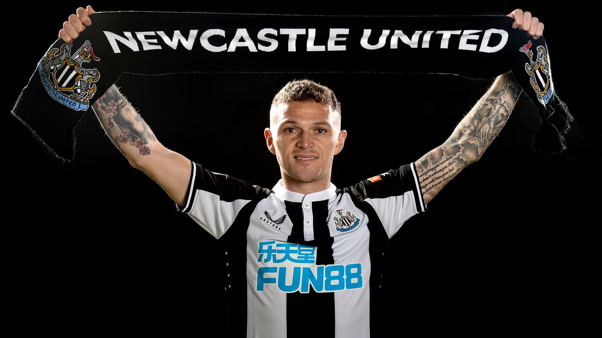 Kieran Trippier hụt cập bến MU, hớn hở ra mắt Newcastle