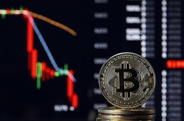 Cắm xuống đáy 3 tháng, Bitcoin trong thời điểm đáng sợ