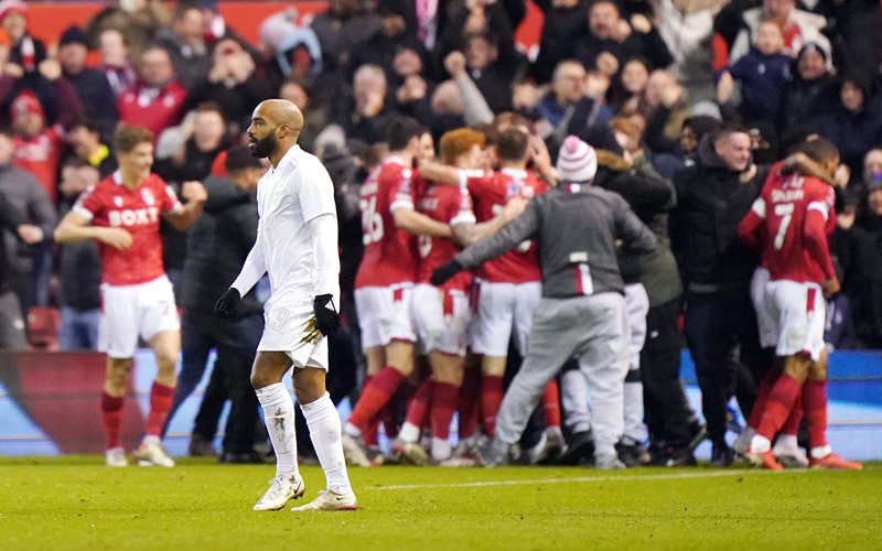 Arsenal thua bẽ bàng ngay vòng 3 FA Cup