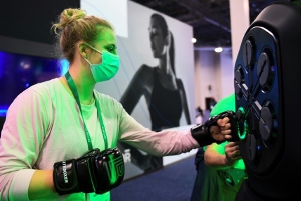 Tập thể dục tại nhà bùng nổ trong đại dịch