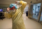 Mỹ, Pháp cho phép nhân viên y tế đang mắc Covid-19 đi làm bình thường
