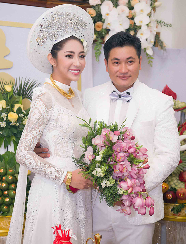 Hoa hậu cùng tên Đặng Thu Thảo: Người sung sướng bên chồng giàu kẻ ly hôn trong nước mắt