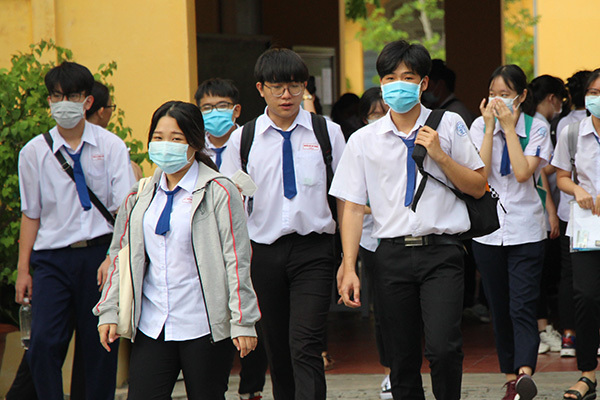 Học sinh Cần Thơ đi học từ ngày 17/1