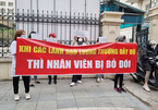 Nhân viên y tế ở Hà Nội xuống đường biểu tình vì &quot;bị bỏ đói&quot;