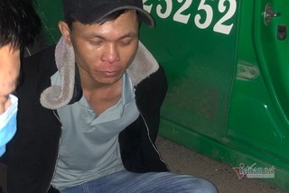 CSGT Quảng Trị đón lõng tóm kẻ 'ship thuê' 10kg ma túy đá