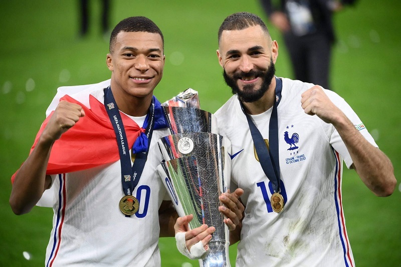 Benzema chiến thắng Cầu thủ Pháp xuất sắc nhất 2021