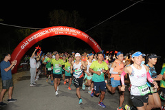 Hàng trăm người tham gia giải Marathon Trung Nam ‘Vượt trùng khơi’