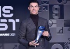 Ronaldo nhắn MU sau khi đoạt giải Đặc biệt của The Best FIFA 2021