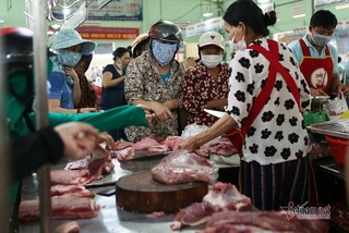 Gần 1.000 ca nhiễm mỗi ngày, Đà Nẵng chỉ đóng quầy hàng có F0, không đóng cửa chợ